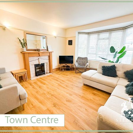 Town Centre Apartment Sleeps 9 Bournemouth Exteriör bild